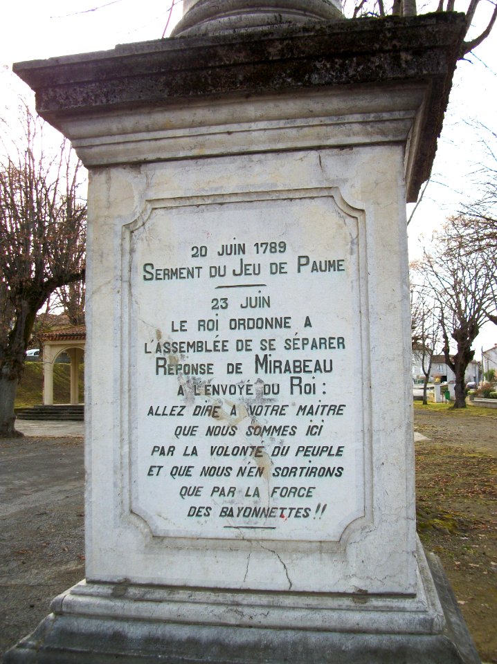 Labarthe-Rivière Colonne de la République 02