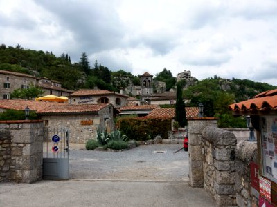 Labeaume - Village et église photo