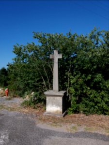 Labeaume - Croix et bouche à incendie photo