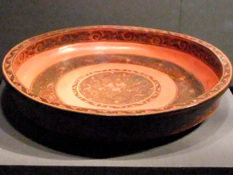 Lacquer Washbasin with Cloud and Dragon Design, Western Han dynasty, Hunan Museum