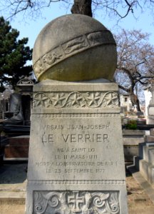 La tombe de Urbain Jean-Joseph Le Verrier - Montparnasse