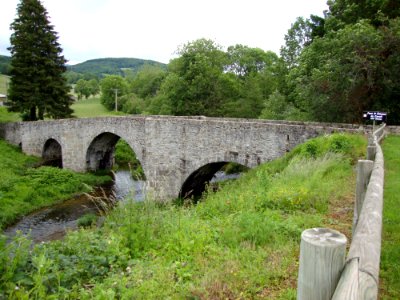La Salvetat-sur-Agout (Hérault, Fr) pont St.Étienne-de-Cavall sur le Vèbre