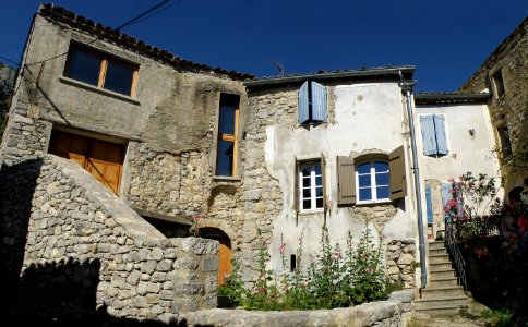 La Roche-sur-le-Buis Vieux bourg 1