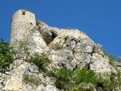 La Roche-sur-le-Buis Château 11