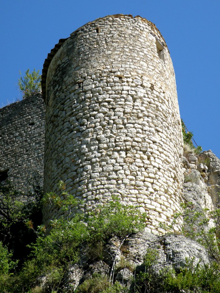 La Roche-sur-le-Buis Château 15