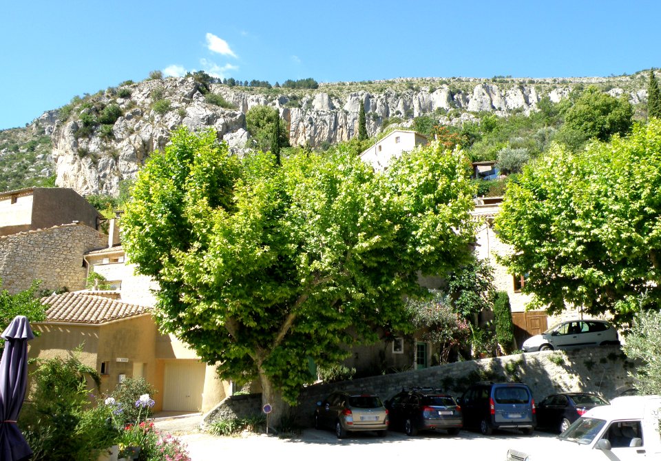 La Roche-sur-le-Buis Vieux bourg 10