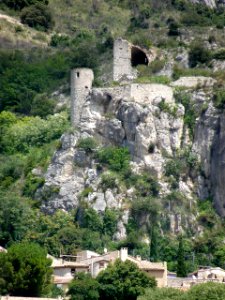 La Roche-sur-le-Buis Château 13