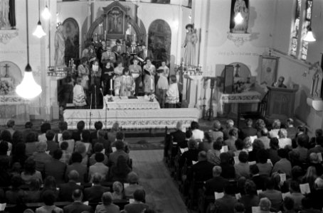 Laatste mis in kerk te Ruygoord, mis wordt opgedragen in kerk, Bestanddeelnr 926-5618