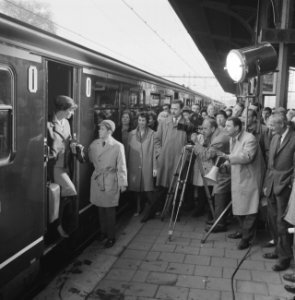 Laatste filmopnamen van Het Mes op het station Staatsspoor te Den Haag, Bestanddeelnr 911-6871