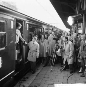 Laatste filmopnamen van Het Mes op het station Staatsspoor te Den Haag, Bestanddeelnr 911-6868