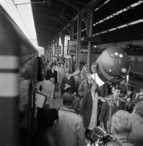 Laatste filmopnamen van Het Mes op het station Staatsspoor te Den Haag, Bestanddeelnr 911-6866