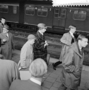 Laatste filmopnamen van Het Mes op het station Staatsspoor te Den Haag, Bestanddeelnr 911-6870
