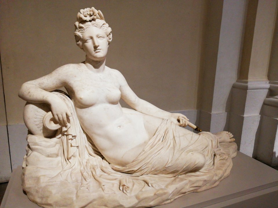 La Seine statue - JB Vietty