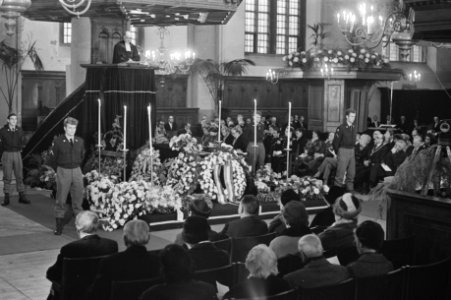 Laatste dienst voor geallieerde gevallenen in Westerkerk, Amsterdam, overzicht k, Bestanddeelnr 925-1121