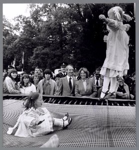 Laatste defilé ter gelegenheid van de verjaardag van prinses Juliana op Soestdij, Bestanddeelnr 006-0020 photo