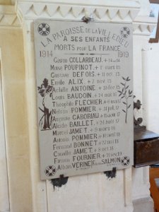 La Villedieu (Charente-Maritime) plaque monument aux morts dans l'église