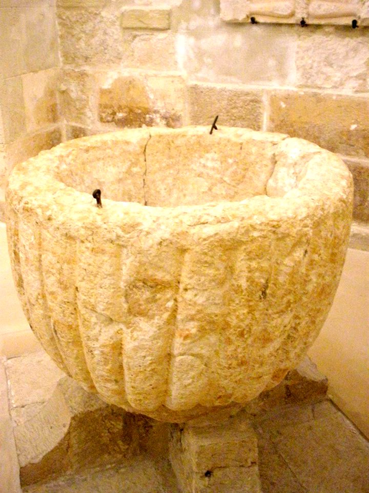 La Vid - Monasterio de Santa María, iglesia 25