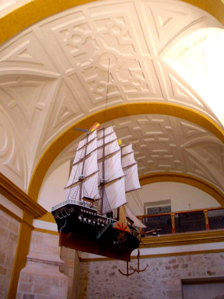 La Vid - Monasterio de Santa María, interior de la iglesia 02