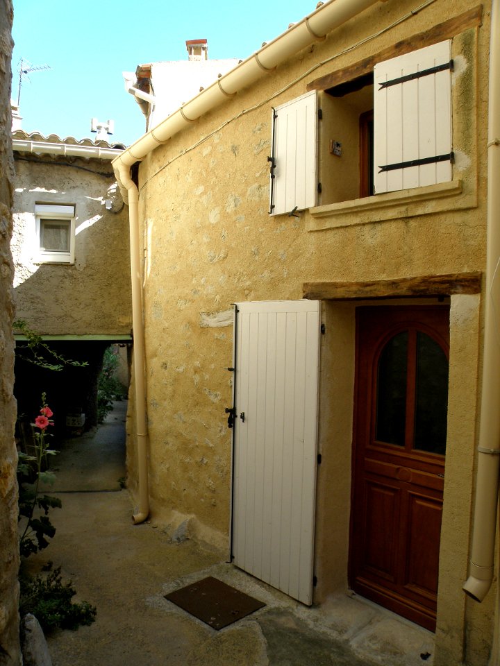 La Roche-sur-le-Buis Vieux bourg 7