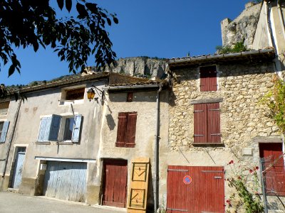 La Roche-sur-le-Buis Vieux bourg 13