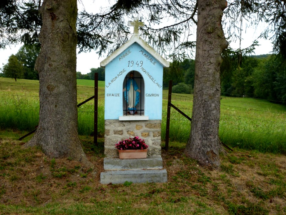 La Romagne, Montmeillant, Givron, Draize chapelle commémorative 4 communes