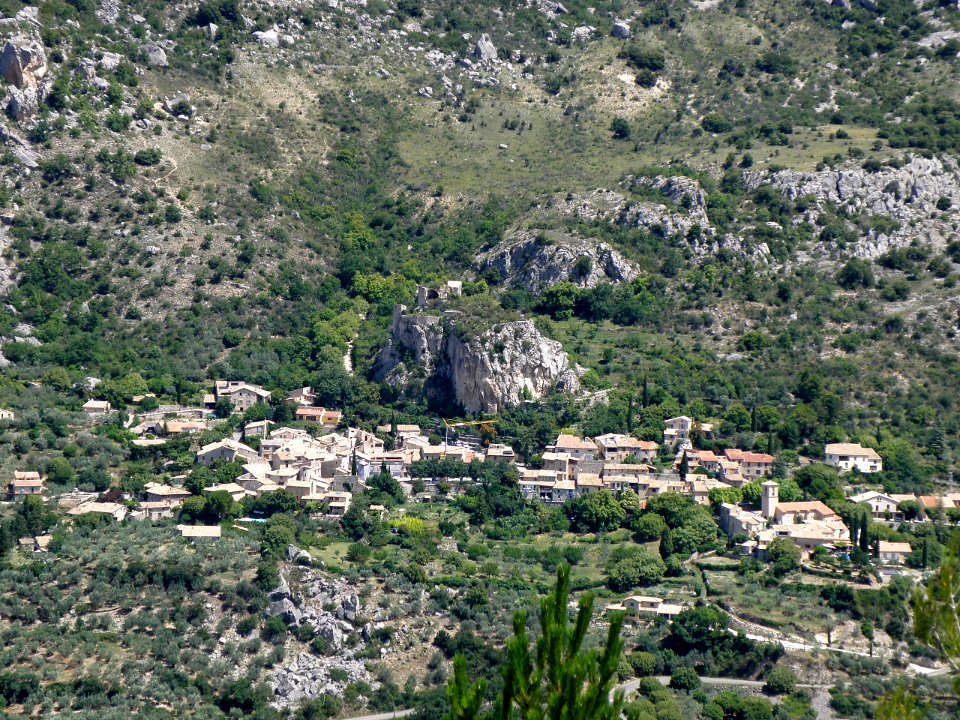La Roche-sur-le-Buis Vue d'ensemble 8