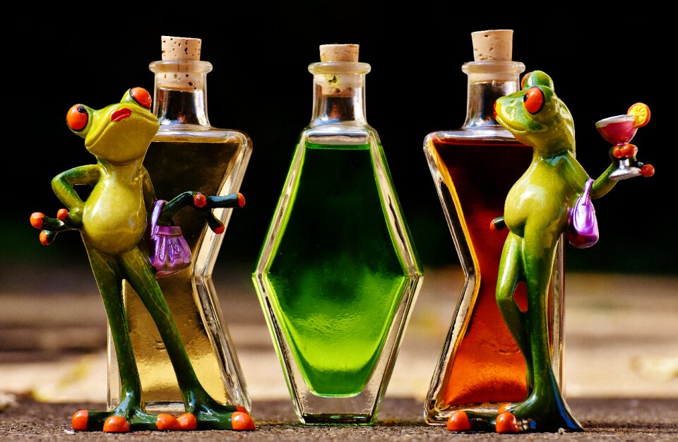 Bottles alcohol figures