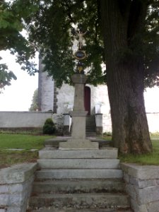 Kvášňovice - u kostela