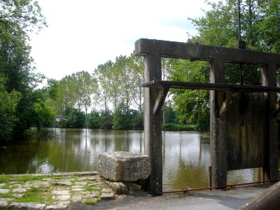 L'Indre, pont-écluse à Clavières, Ardentes (Indre, Fr)