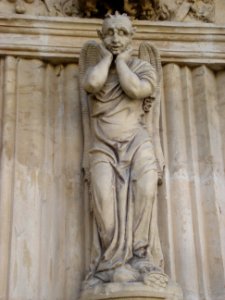 L'Isle-Adam, diable du portail de l'église