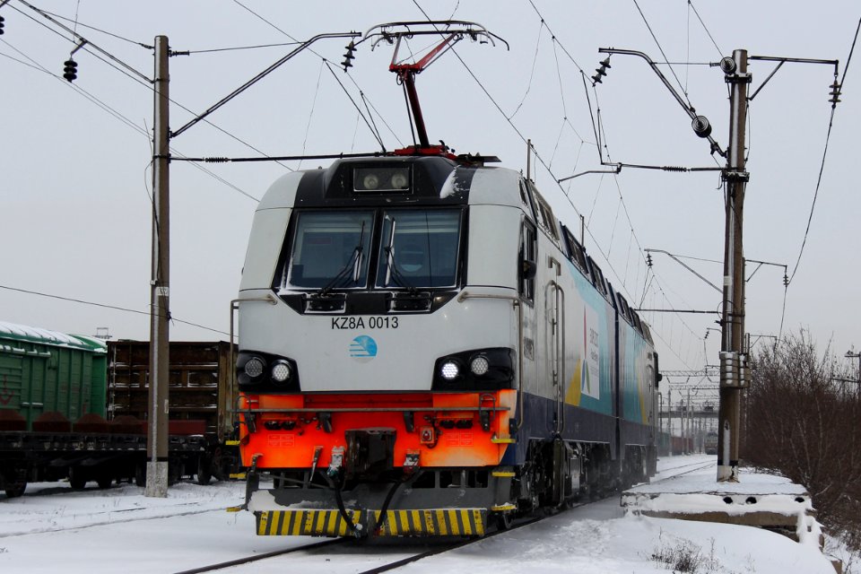KZ8A-0013, Kazakhstan, Karaganda region, Karaganda-Sorting station (Trainpix 182677)