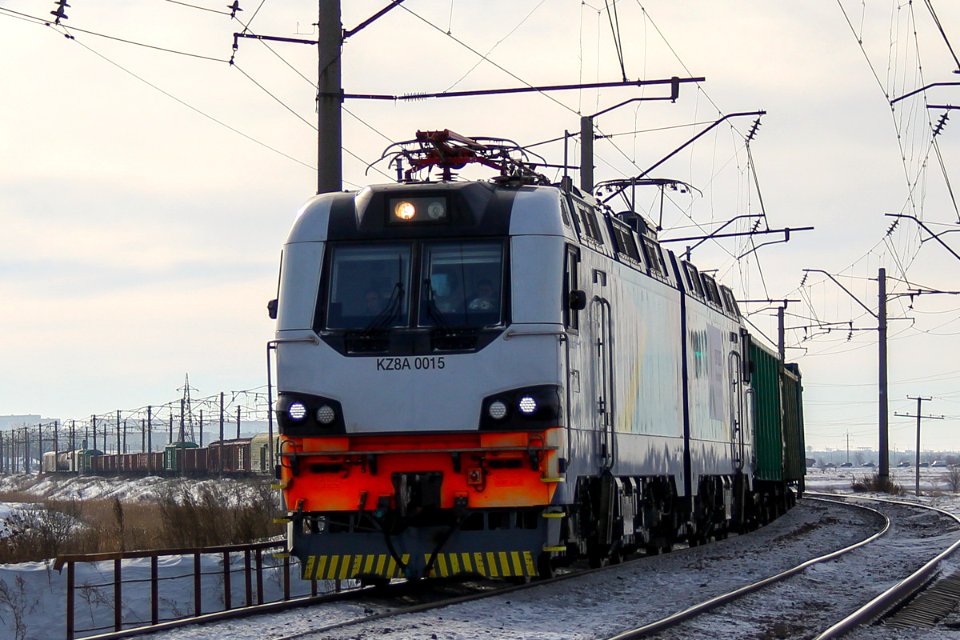 KZ8A-0015, Казахстан, Карагандинская область, перегон Майкудук - Жана Караганды (Trainpix 180948)