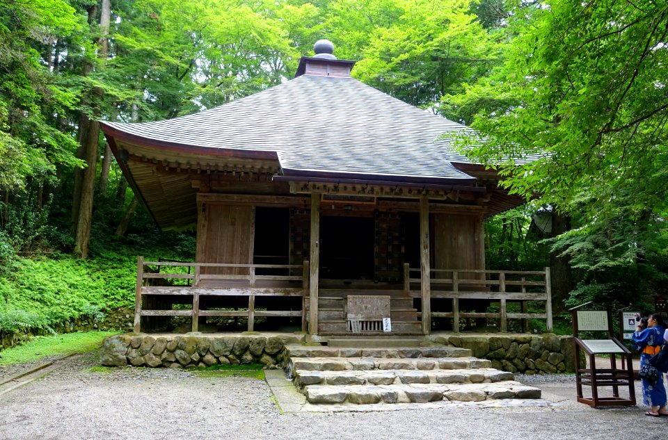 Kyozo (former sutra repository) - Chusonji, Hiraizumi, Iwate - DSC04963