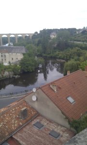 L'Isle-Jourdain - Viaduc et toits de la ville