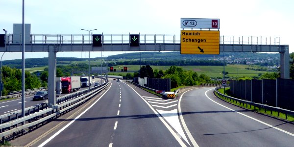 Lëtzebuerg, Autobunn A 13, Ausfahrt Schengen, 1