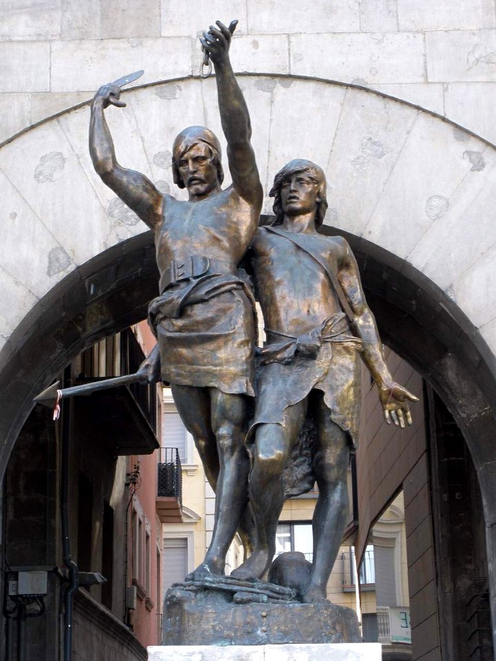 Lérida - Monumento a Indíbil y Mandonio