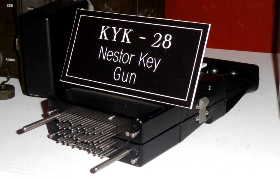 KYK-28 NESTOR Key Gun - National Cryptologic Museum - DSC08005