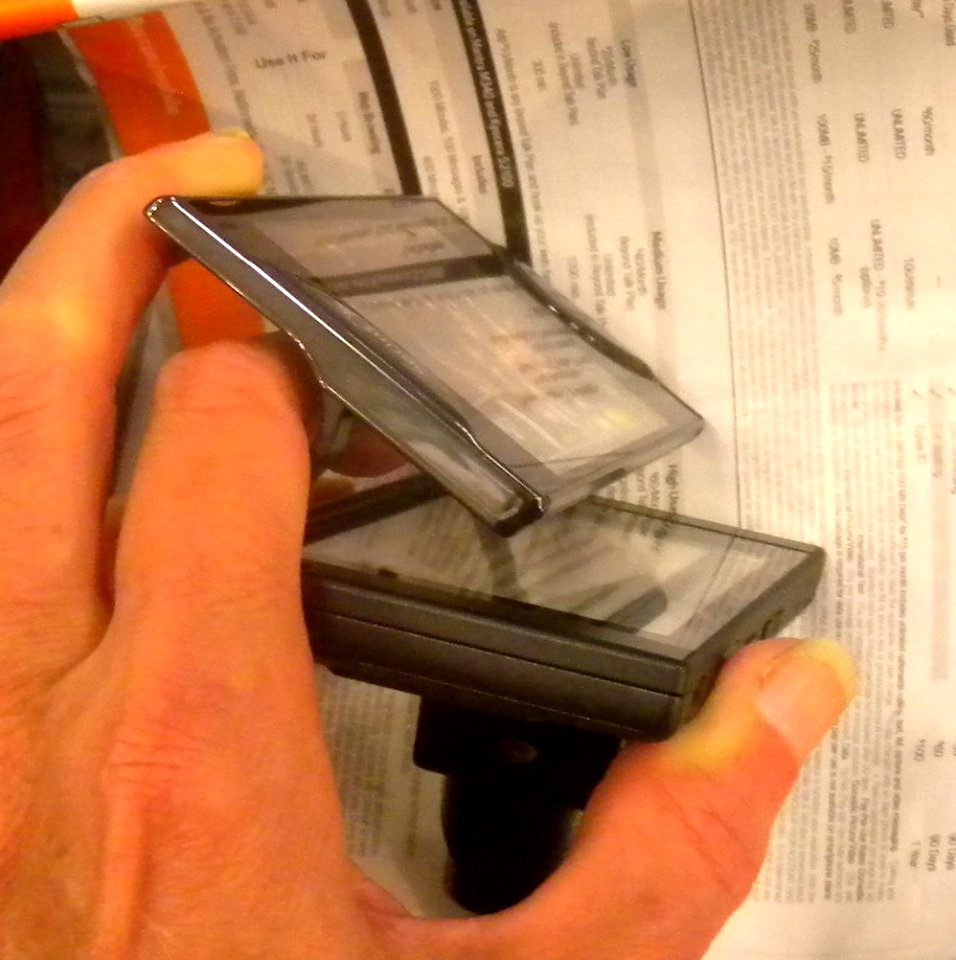 Kyocera Echo folding jeh
