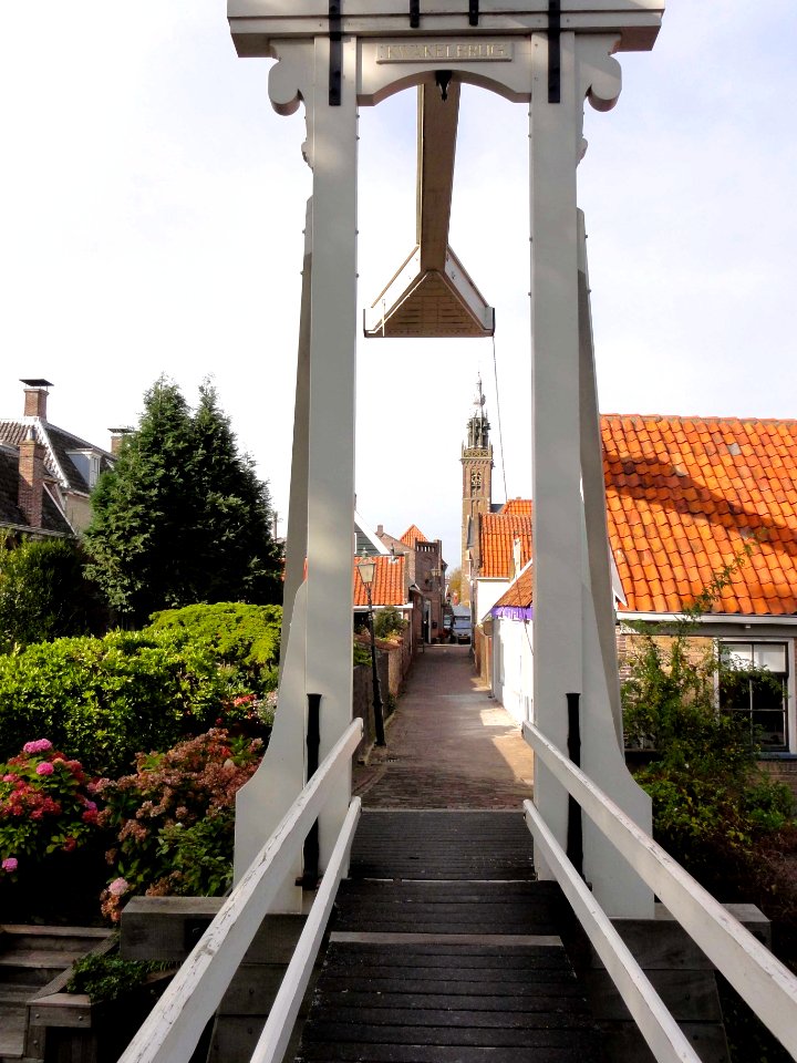 Kwakelbrug met speeltoren Edam