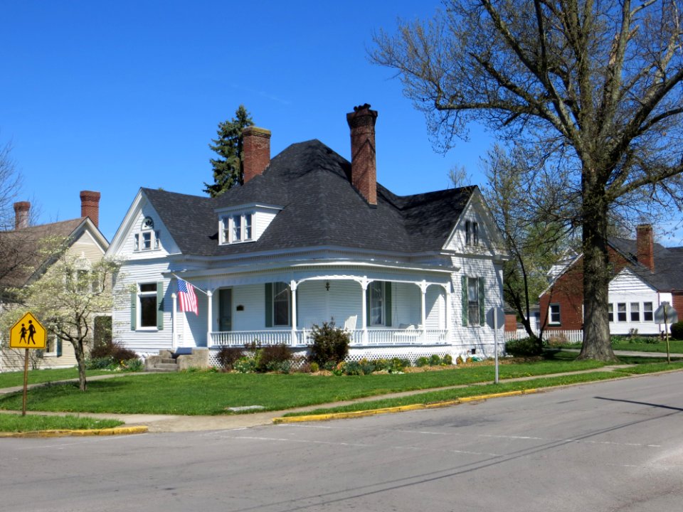 KY-Danville-EastMain-wraparoundporch
