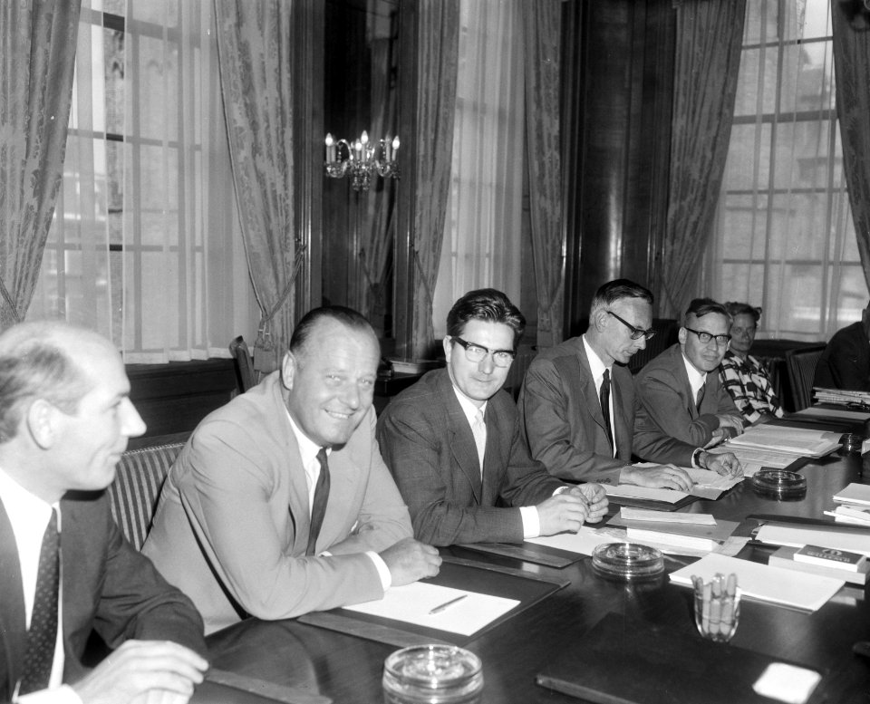 Kwestie Chinese technici in Tweede Kamer , v.l.n.r. Bos, Blaisse, Westerterp, St, Bestanddeelnr 919-4251