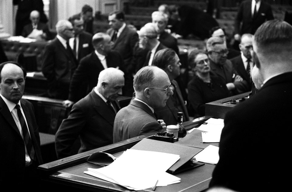 Kwestie legering Duitse militairen in Budel in Tweede Kamer, Bestanddeelnr 915-0241