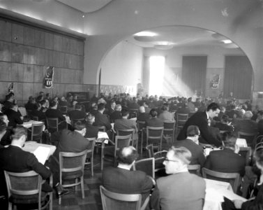 KVP-landdag te Utrecht, mr van Doom en Vos, Bestanddeelnr 913-5579