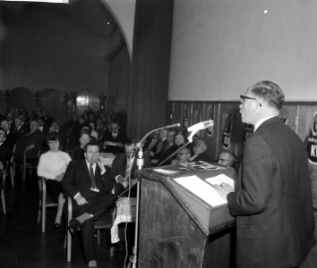 KVP-landdag te Utrecht, mr van Doom en Vos, Bestanddeelnr 913-5582