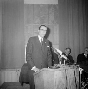 KVP-bijeenkomst in Utrecht. Mr. D. J. M. Aalberse voorzitter KVP, Bestanddeelnr 914-9097