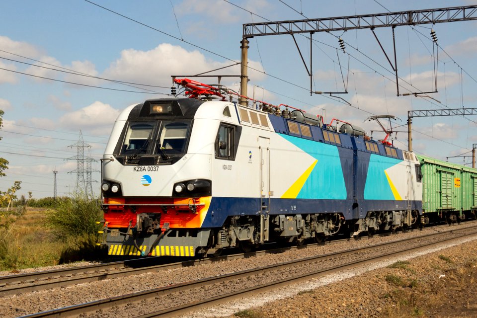 KZ8A-0037, Казахстан, Карагандинская область, перегон Жана Караганды - Майкудук (Trainpix 204857)