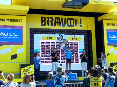La course by Le Tour de France 2019 à Pau - Podium classement meilleur jeune UCI World Tour