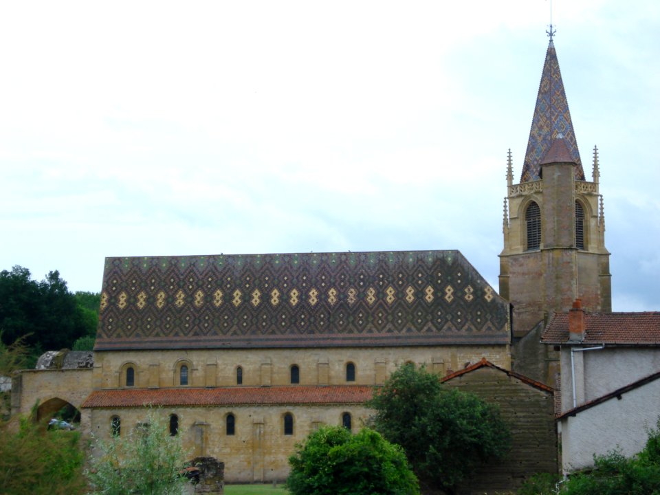 La Bénisson-Dieu (Loire, fr), église vue du nord
