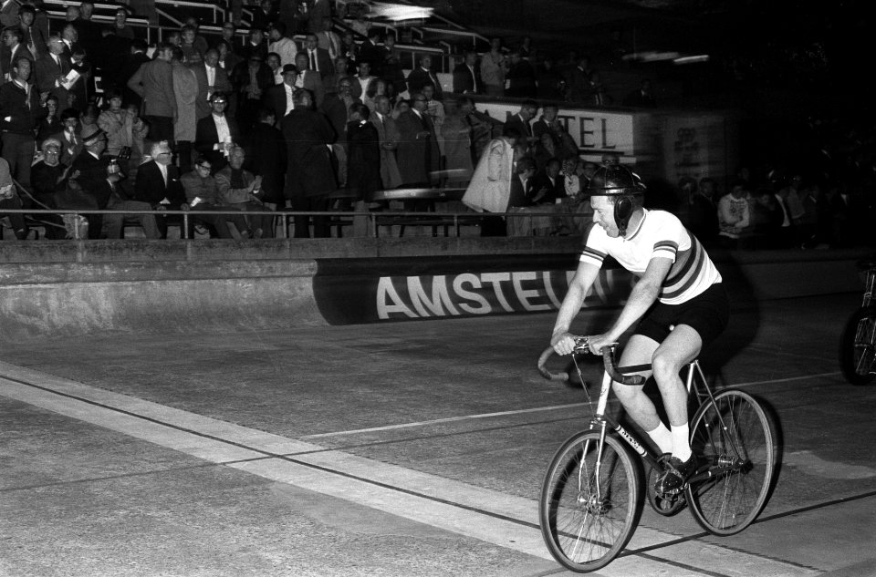 L. Proost rijdt zijn ereronde, Bestanddeelnr 922-5692