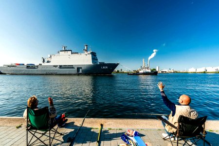 L800 leaving Damen Ship Repair
